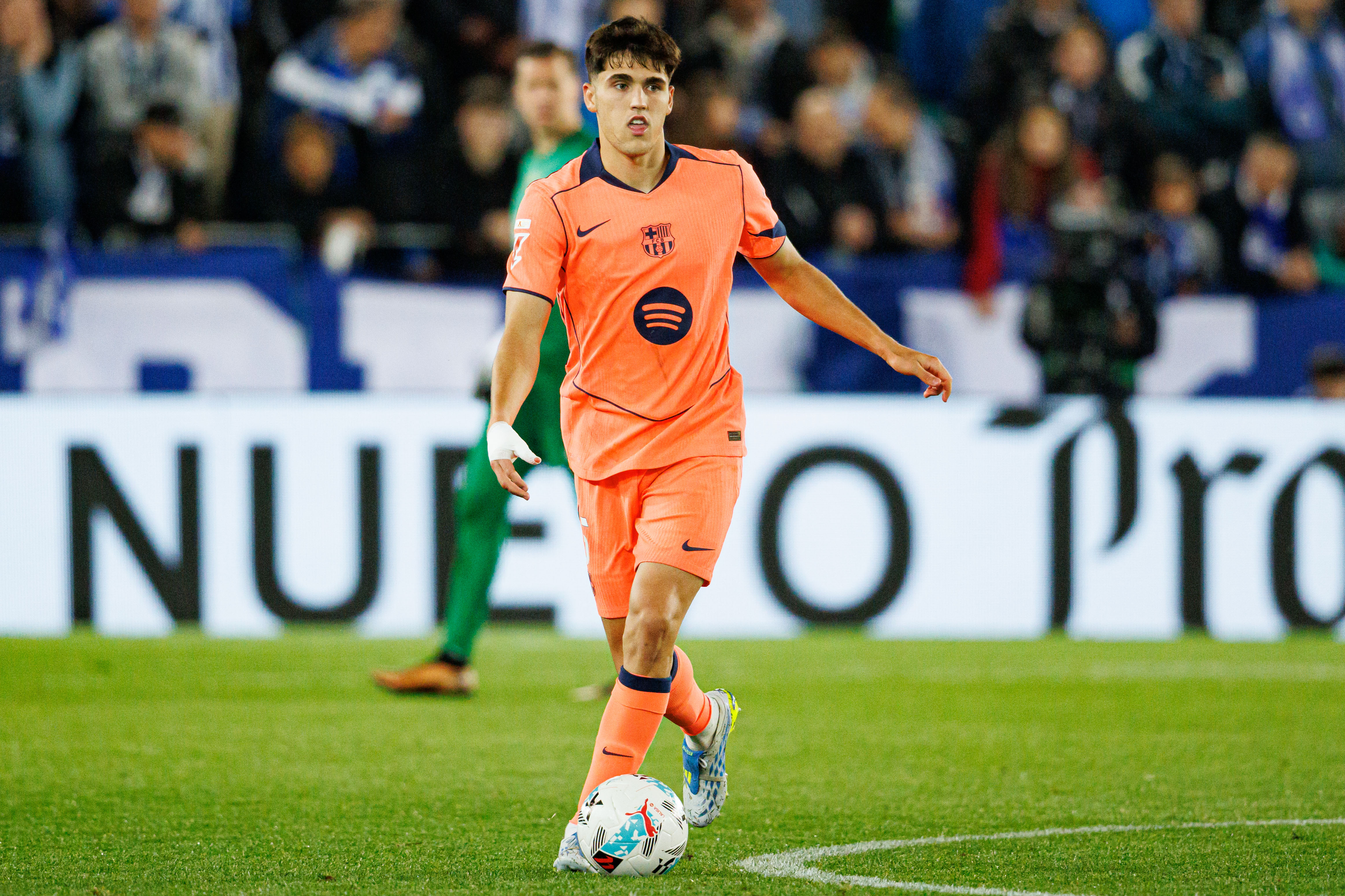 Pau Cubarsi is one of two supremely gifted 19-year-olds – Lamine Yamal being the other – who is on the brink of Barcelona superstardom