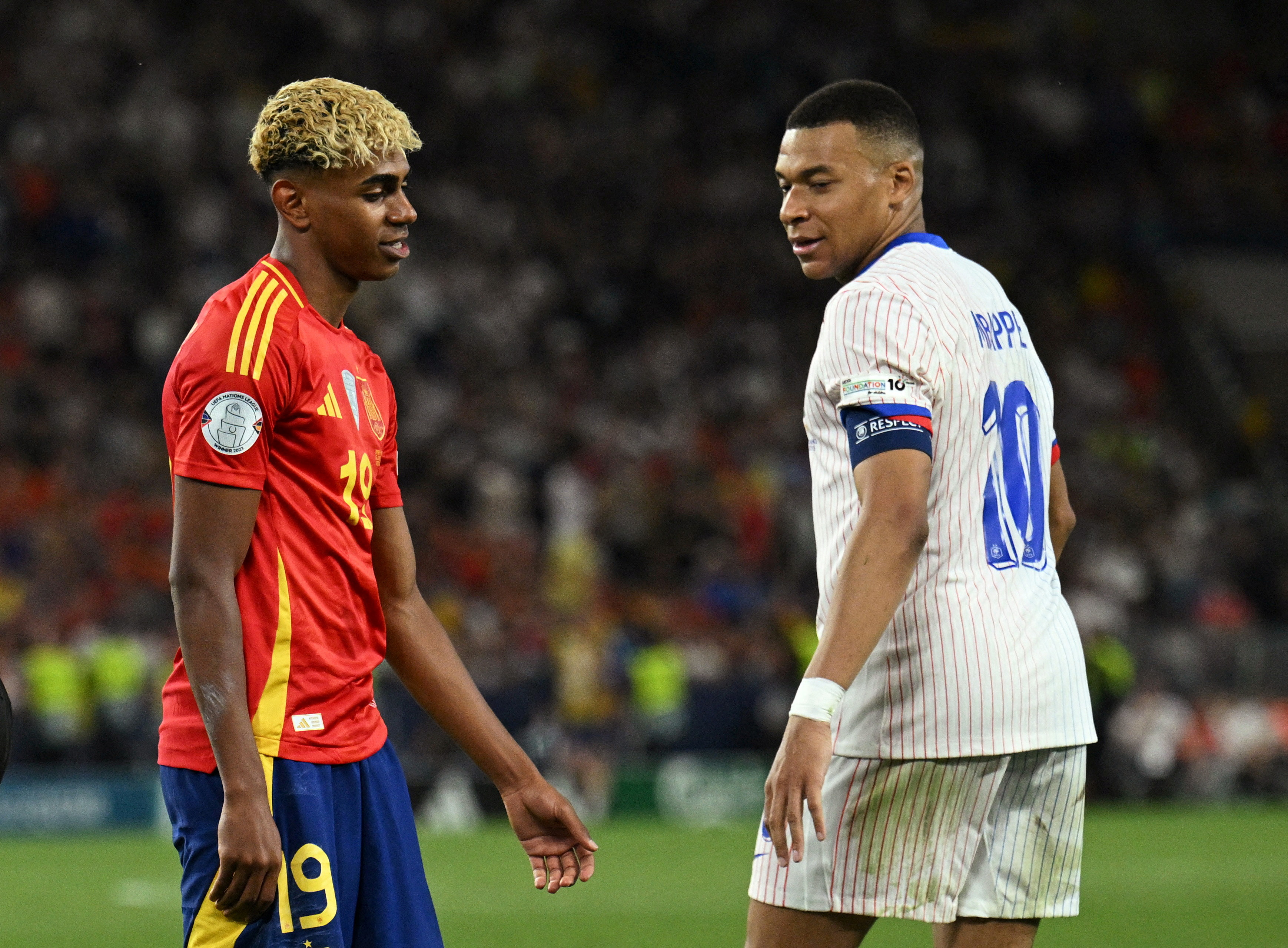 Soccer Football - Nations League - Semi Final - Spain v France - MHPArena, Stuttgart, Germany - June 5, 2025 Spain's Lamine Yamal and France's Kylian Mbappe REUTERS/Annegret Hilse TPX IMAGES OF THE DAY