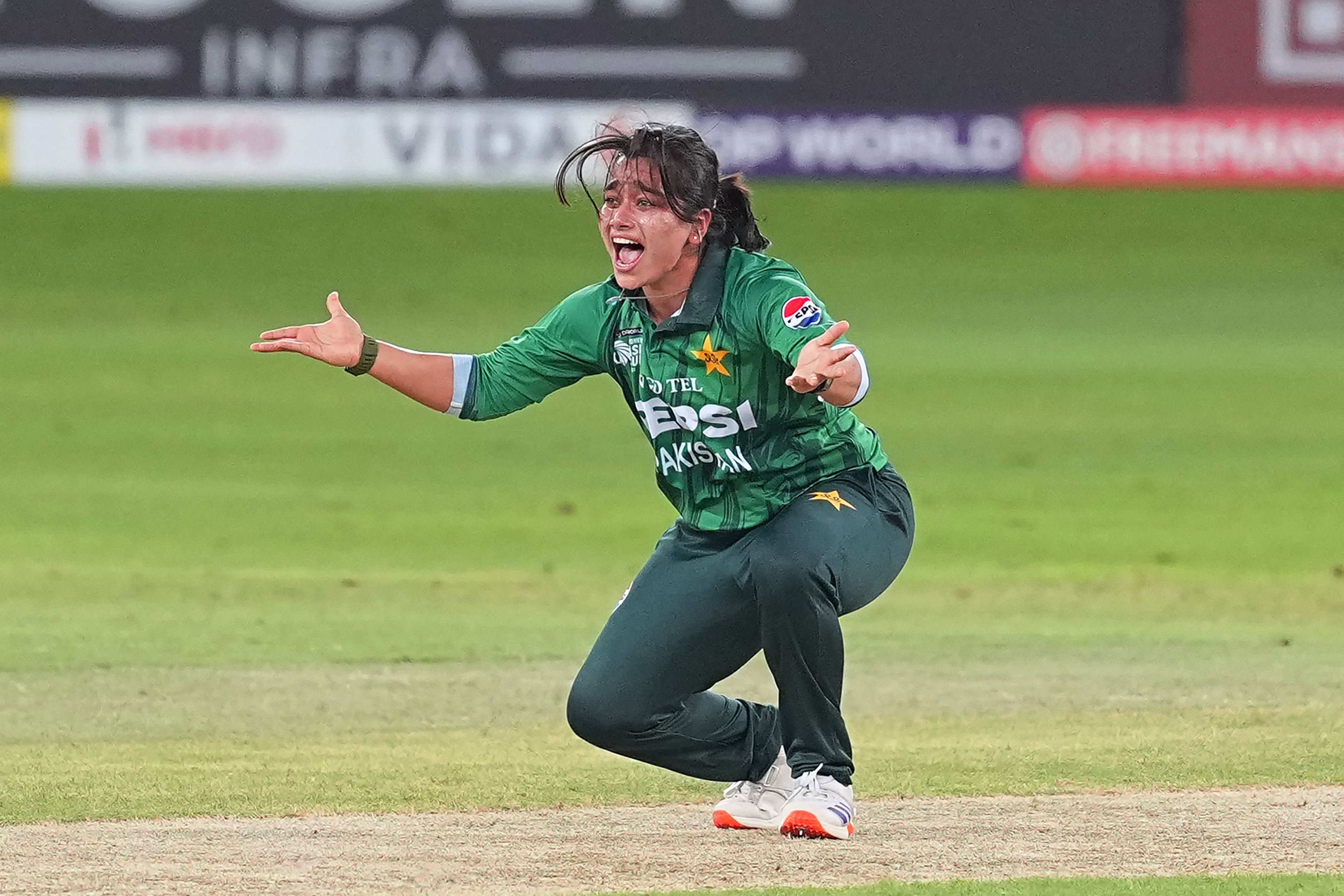 DUBAI, UNITED ARAB EMIRATES - SEPTEMBER 05: Fatima Sana of Pakistan appeals for leg before wicket (LBW) during the DP World Women's T20 Asia Cup 2026 match between India and Pakistan at Dubai International Stadium on September 05, 2026 in Dubai, United Arab Emirates. (Photo by Sameera Peiris/Getty Images)