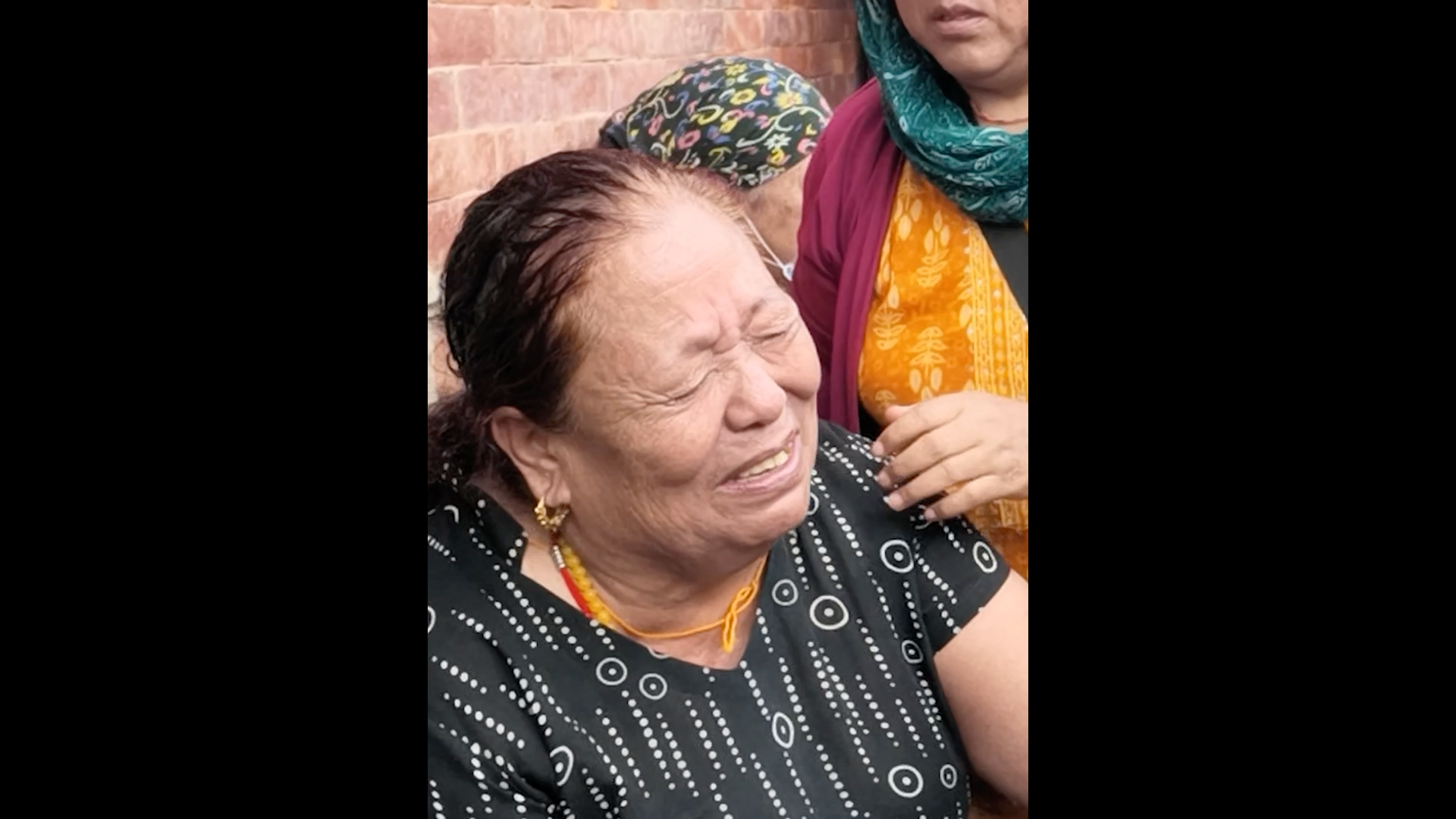 Families perform symbolic funerals for missing Nepal flood victims