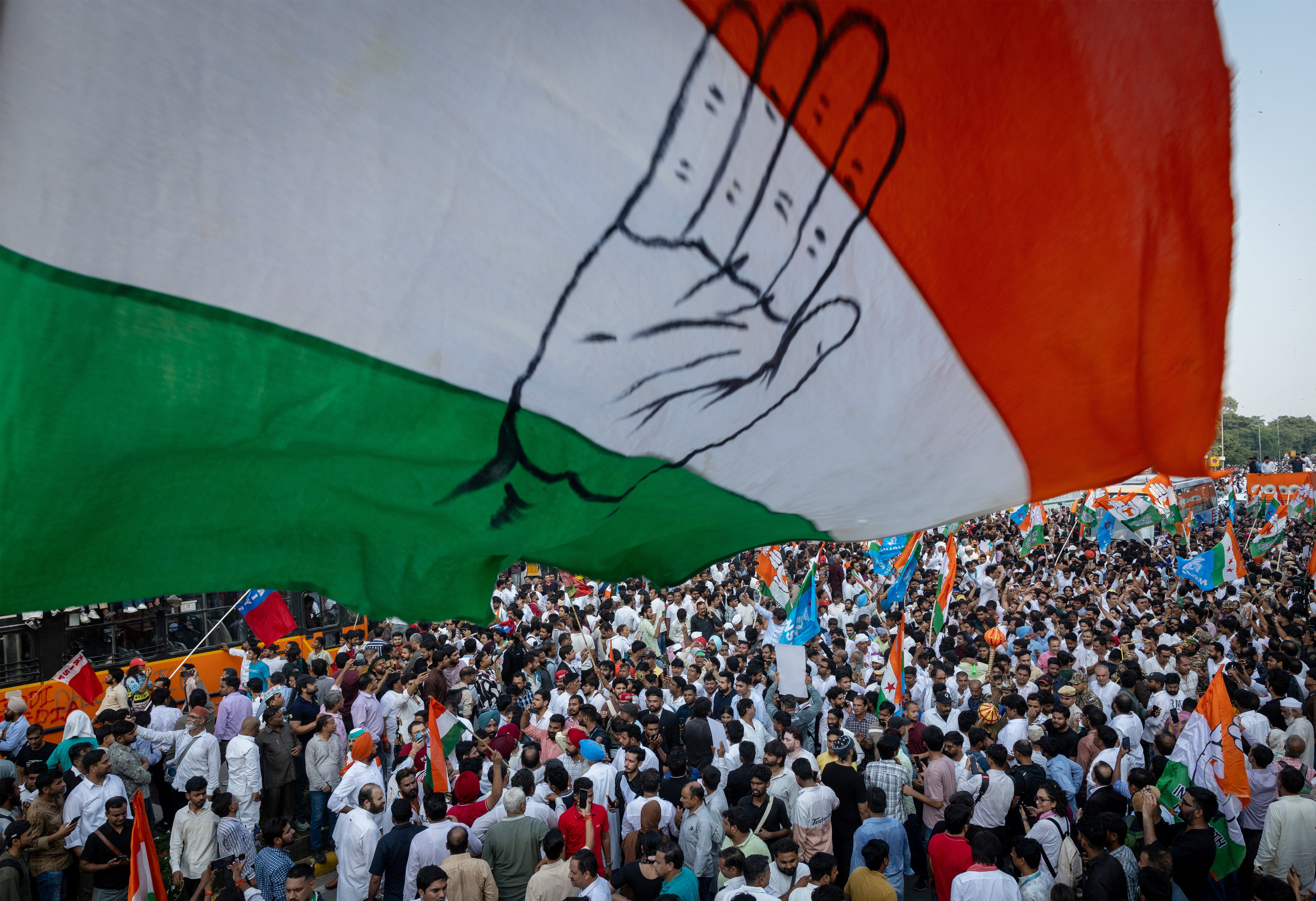 Photos: India's opposition parties march to the Supreme Court