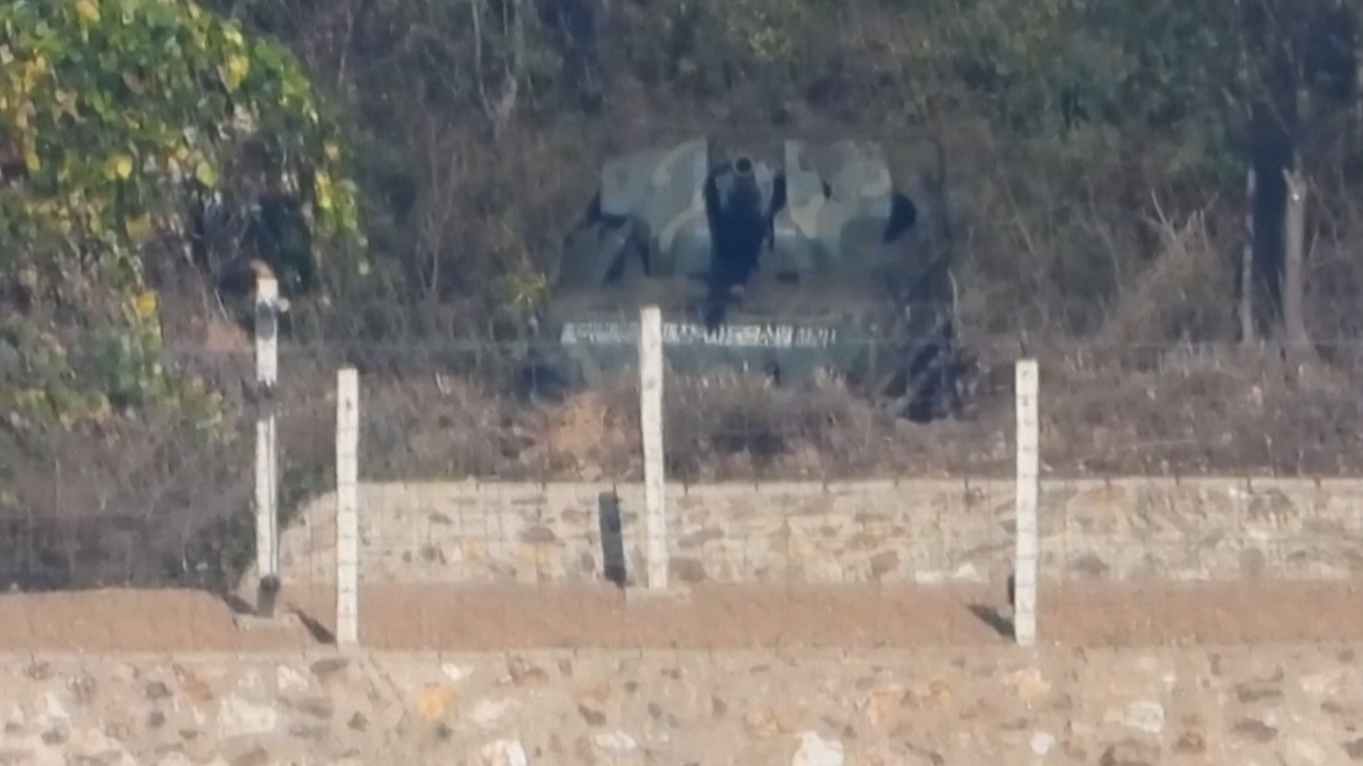 North Korean Howitzer guns spotted on the border with South Korea